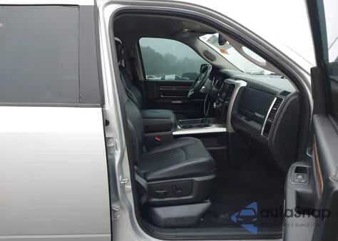 2016 Ram 1500 Laramie из США, поврежденный, VIN 1C6RR7NM2GS372365